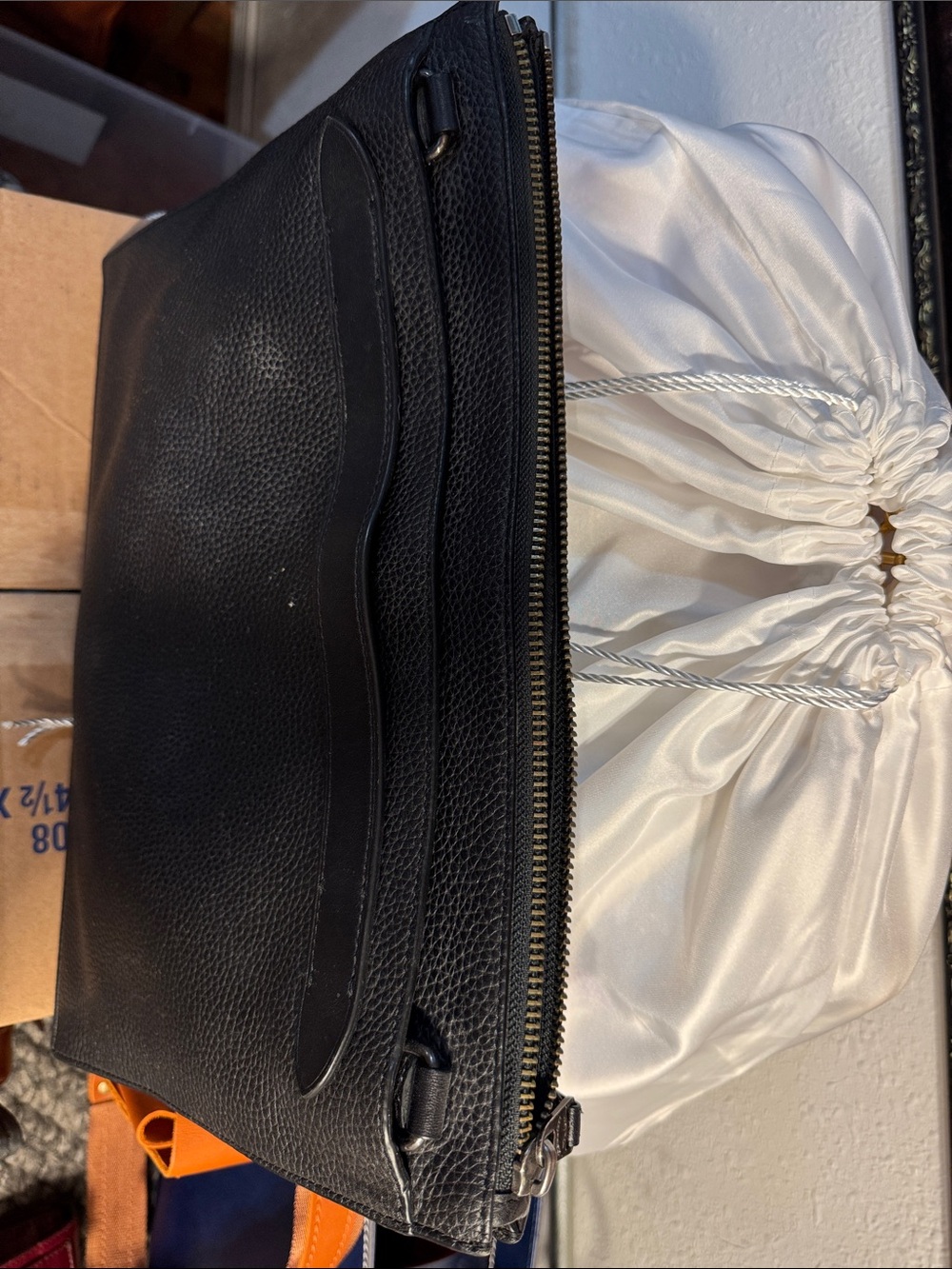 Coach Manhattan Slim Messenger Bag - Picture 4 of 7